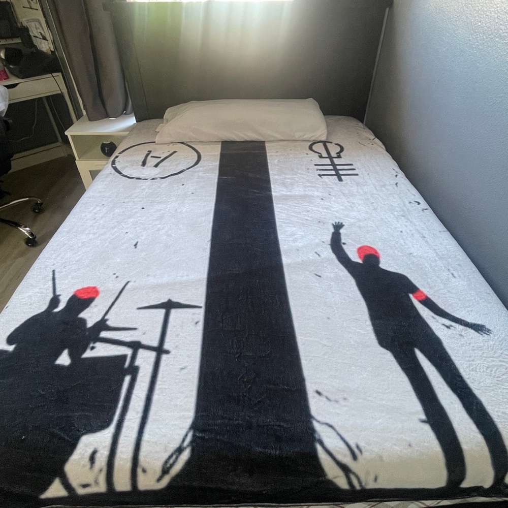 Twenty One Pilots Blanket - Picture 3 of 4